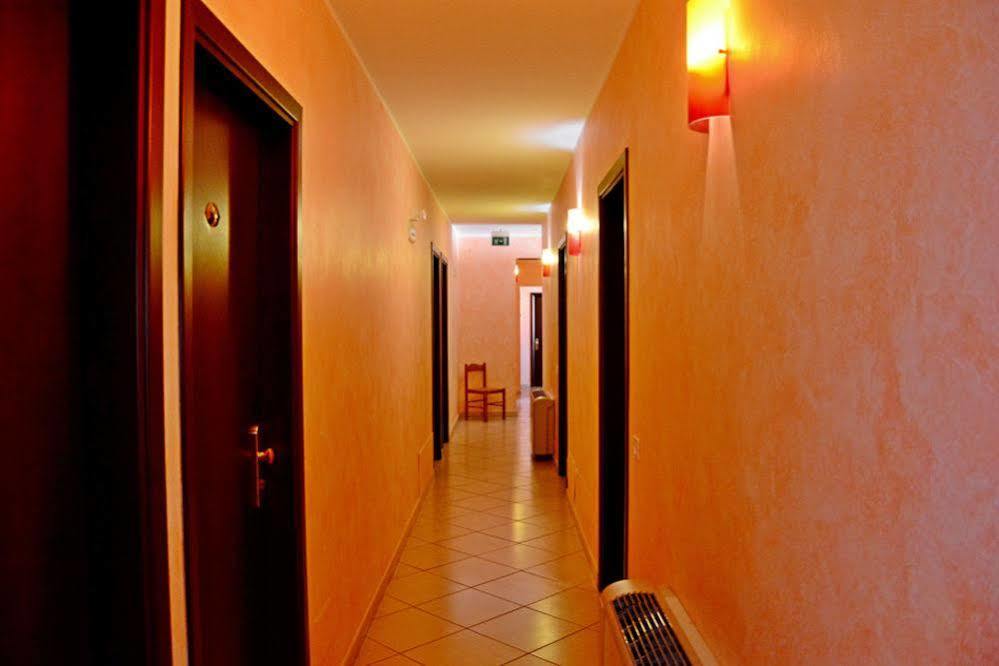 Hotel Sagittario San Sperate Exterior foto